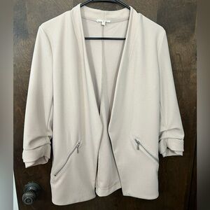 Maurice’s size M Khaki/Beige blazer